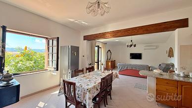 Appartamento piano primo