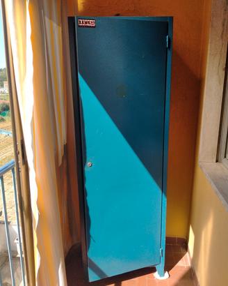Armadio di alluminio blu