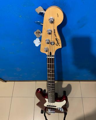 Basso elettrico Fender Squire con upgrade