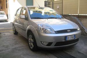 FORD Fiesta 1.2 16V 5 PORTE TECNO