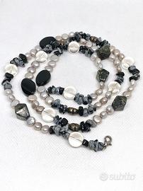 Collana lunga tonalità nera/grigia, pietre e perle