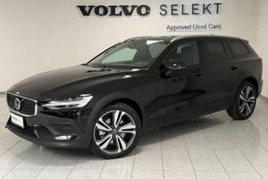 Volvo V60 Cross Country B4 (d) AWD automatico...