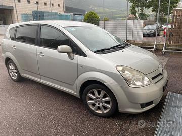 Toyota Corolla Verso 2.2 16V D-4D Sol