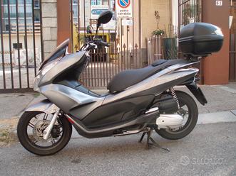 Honda pcx 125 2011 Vendita in Moto e scooter