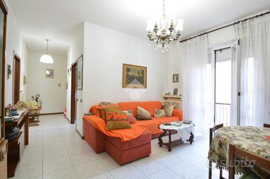 3 LOCALI A BERNAREGGIO