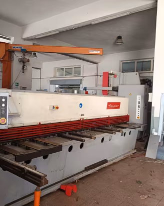 Cesoia idraulica a ghigliottina BEYELER 4000 mm x