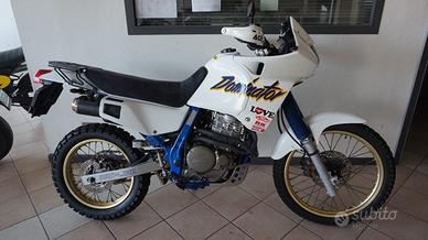 HONDA NX 650 Dominator 4T