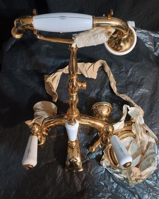 Rubinetteria in ottone  placcato oro lucido