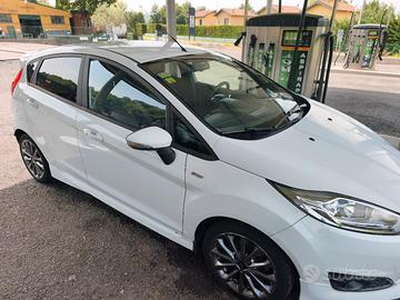 Ford Fiesta 1.5 TDCI St line