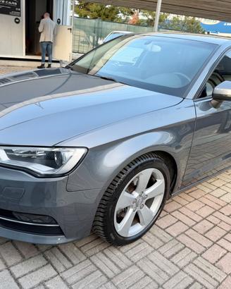 Audi A3 Sportback 1.6 TDI Ambition - GARANZIA