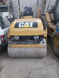 Cat cb224