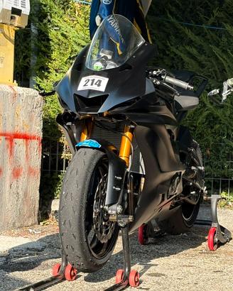 Yamaha R6 2024