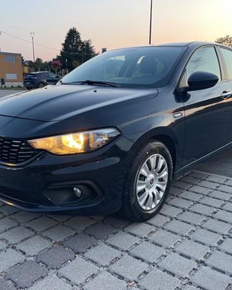 Fiat Tipo 1.6 Mjt S&S 5 porte Easy
