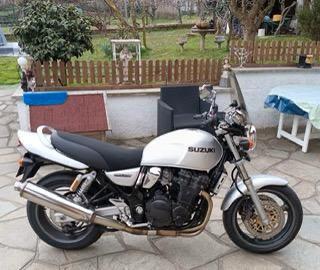 Suzuki gsx 750 