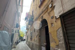 MONOLOCALE A TORRE DEL GRECO