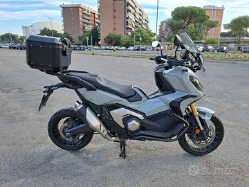  Honda X-ADV 750 DCT.