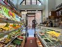 negozio-a-lucca