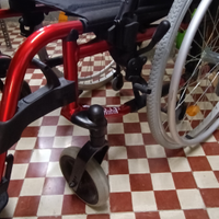 Sedia a rotelle nuova non usata
