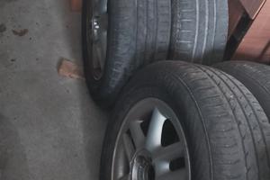 4 cerchi in lega e pneumatici 195 65 r15 4 fori