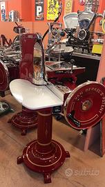 Affettatrice Berkel modello 115 restaurata rossa