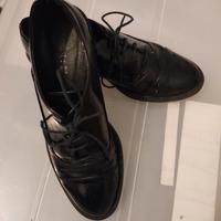 scarpa donna lacci vernice nera numero 36