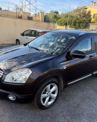 Nissan Qashqai Qashqai+2 2.0 dCi DPF 4WD Acenta