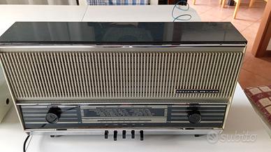 Radio a valvole Minerva