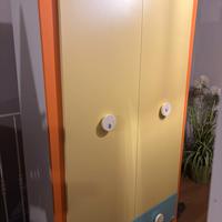 Armadio, settimino e comodini per cameretta bambin