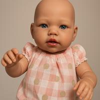 Bambola realistica tipo reborn
