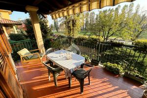 VILLA A SCHIERA D'ANGOLO A TRIBIANO