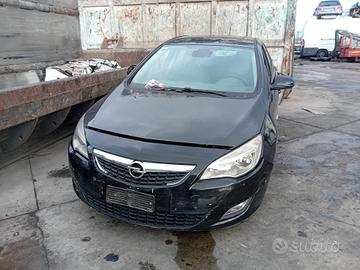 RICAMBI USATI AUTO OPEL Astra J Diesel 1686 (09>)