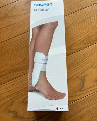 Tutore caviglia Aircast Air-Stirrup sin M