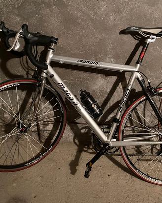 Bicicletta in carbonio 