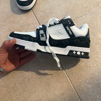 Sneakers LV nuove mai usate