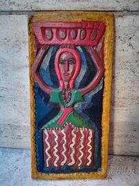 Scultura etnica su tavola legno dipinto donna