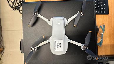 DRONE DJI MINI 2 SE PARI AL NUOVO 2 BATTERIE ALTRO