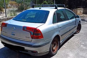 Citroen c5 1.6 hdi 110 cv con gancio di traino