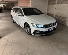 Volkswagen Passat Sw 2.0 Tdi Dsg R-Line 200cv