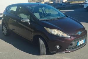 FORD FIESTA 1.4 benzina-GPL - 5 porte