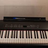 Pianoforte Roland FP-50