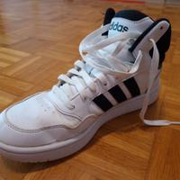 Scarpe Adidas alte bianche/nere
