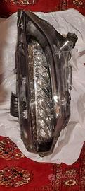 faro Honda Civic lato guida (sinistra).