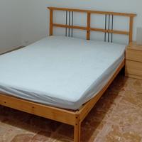 Letto matrimoniale Ikea con materasso