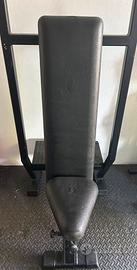 Macchina technogym shoulder press