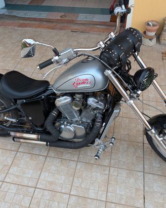 Honda Shadow VT 600 Bobber