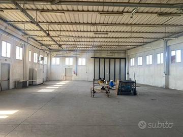 Immobile di 1000 m² a Oppeano