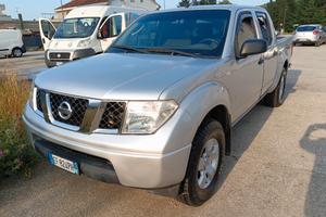 nissan navara doppia cab.