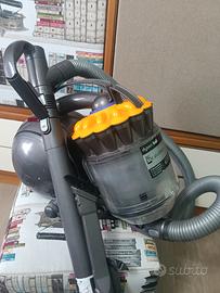 Aspirapolvere Dyson ball DC 33