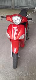 liberty 125cc del 2005 a 1200e ruota alta
