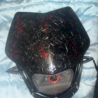 maschera v-face in carbonio forgiato